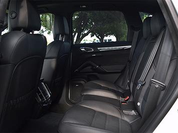 2013 Porsche Cayenne GTS   - Photo 15 - Springfield, MO 65802