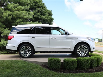 2018 Lincoln Navigator Reserve   - Photo 3 - Springfield, MO 65802