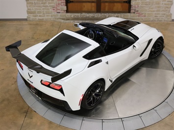 2019 Chevrolet Corvette ZR1   - Photo 13 - Springfield, MO 65802