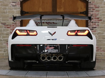 2019 Chevrolet Corvette ZR1   - Photo 9 - Springfield, MO 65802