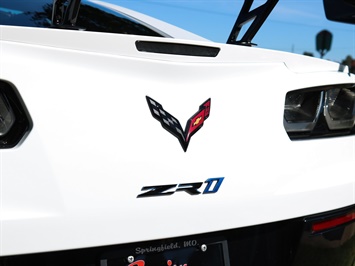 2019 Chevrolet Corvette ZR1   - Photo 46 - Springfield, MO 65802