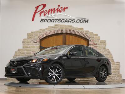 2022 Toyota Camry SE   - Photo 1 - Springfield, MO 65802