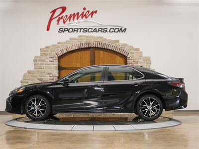 2022 Toyota Camry SE   - Photo 9 - Springfield, MO 65802