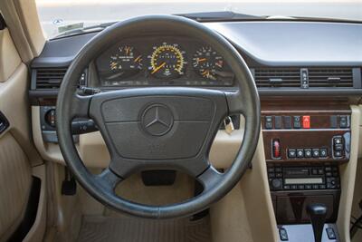 1995 Mercedes-Benz E 320   - Photo 17 - Springfield, MO 65802