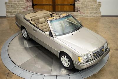 1995 Mercedes-Benz E 320   - Photo 10 - Springfield, MO 65802