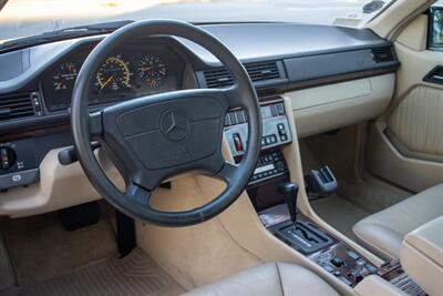 1995 Mercedes-Benz E 320   - Photo 18 - Springfield, MO 65802