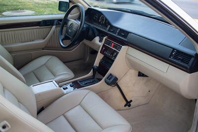 1995 Mercedes-Benz E 320   - Photo 24 - Springfield, MO 65802