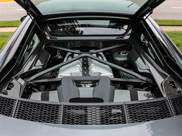 2017 Audi R8 5.2 quattro V10 Plus   - Photo 38 - Springfield, MO 65802