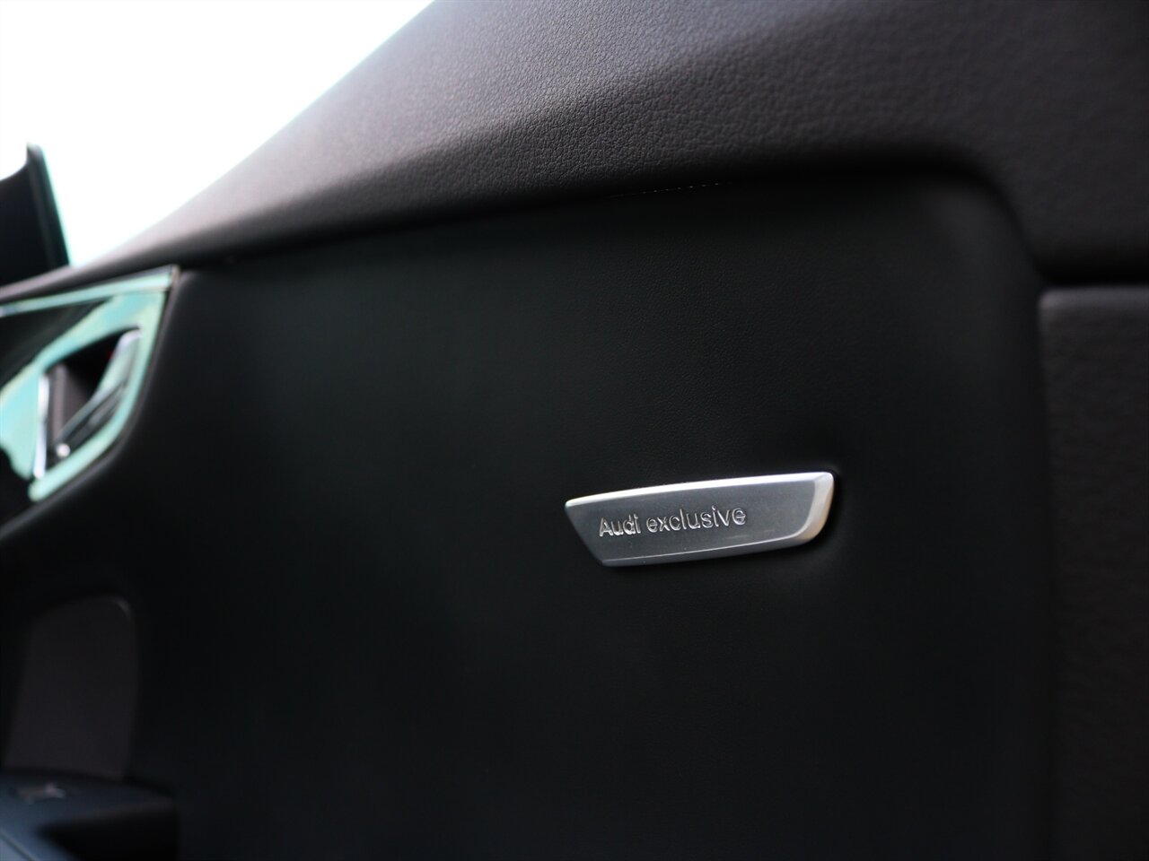 2015 Audi RS 7 4.0T quattro Prestig Exclusive Edition - Photo 32 - Springfield, MO 65802
