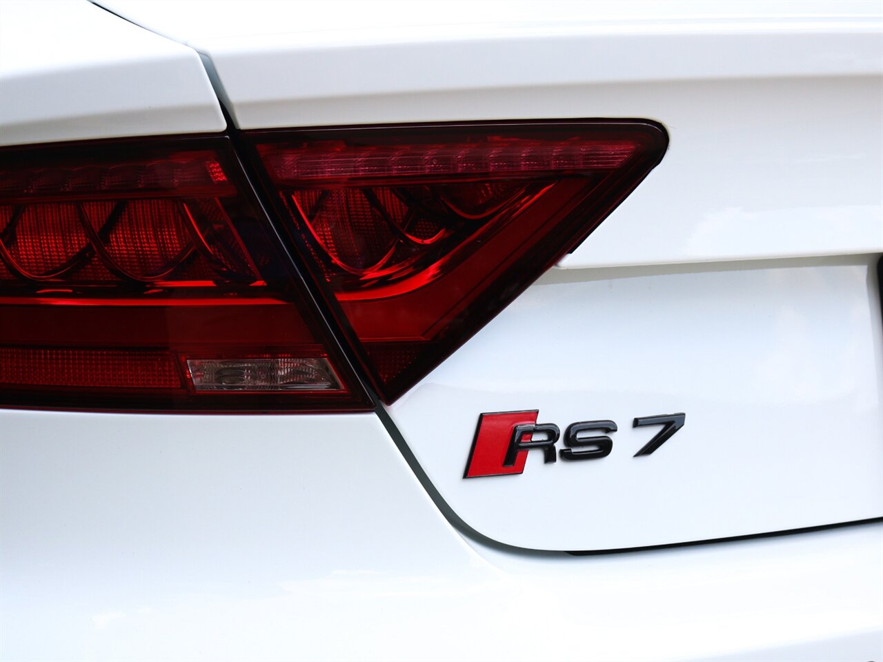 2015 Audi RS 7 4.0T quattro Prestig Exclusive Edition - Photo 52 - Springfield, MO 65802