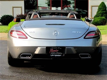 2012 Mercedes-Benz SLS AMG Roadster   - Photo 7 - Springfield, MO 65802