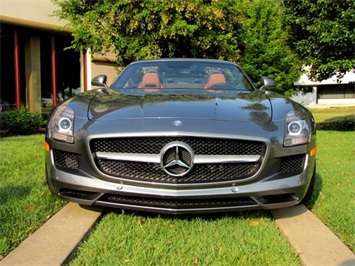 2012 Mercedes-Benz SLS AMG Roadster   - Photo 17 - Springfield, MO 65802