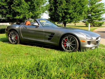 2012 Mercedes-Benz SLS AMG Roadster   - Photo 16 - Springfield, MO 65802