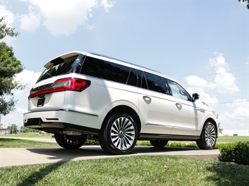 2018 Lincoln Navigator L Reserve   - Photo 9 - Springfield, MO 65802