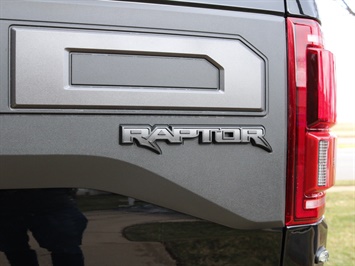 2019 Ford F-150 Raptor   - Photo 25 - Springfield, MO 65802