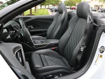 2018 Audi R8 5.2 quattro V10 Plus   - Photo 2 - Springfield, MO 65802