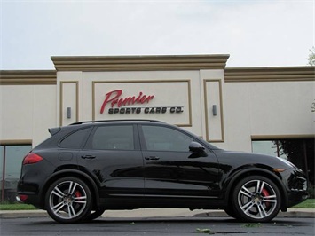 2011 Porsche Cayenne Turbo   - Photo 17 - Springfield, MO 65802