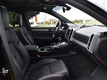 2013 Porsche Cayenne GTS   - Photo 22 - Springfield, MO 65802