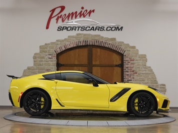 2019 Chevrolet Corvette ZR1   - Photo 3 - Springfield, MO 65802