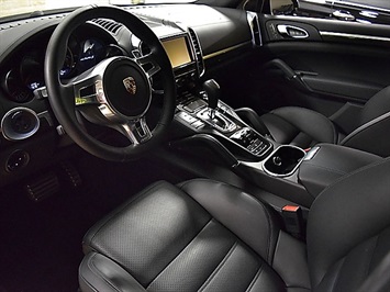 2014 Porsche Cayenne Turbo S   - Photo 11 - Springfield, MO 65802