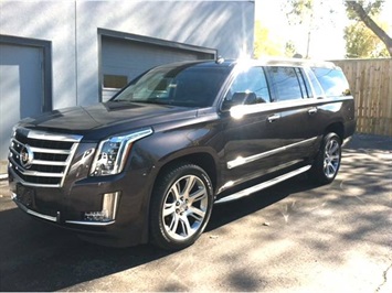 2015 Cadillac Escalade ESV Luxury   - Photo 1 - Springfield, MO 65802