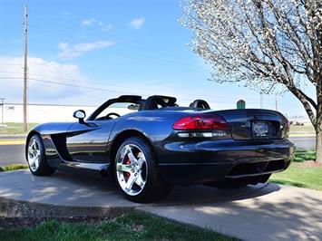 2006 Dodge Viper SRT-10   - Photo 23 - Springfield, MO 65802