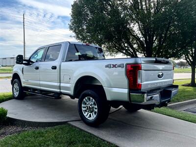 2019 Ford F-250 Super Duty XLT  4X4 - Photo 5 - Springfield, MO 65802