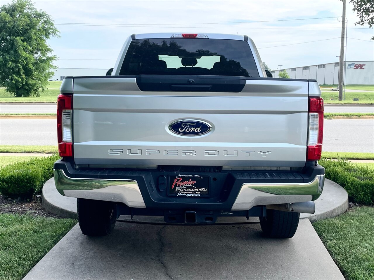 2019 Ford F-250 Super Duty XLT 4X4 - Photo 6 - Springfield, MO 65802