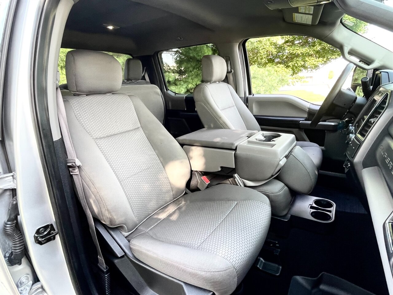 2019 Ford F-250 Super Duty XLT 4X4 - Photo 13 - Springfield, MO 65802