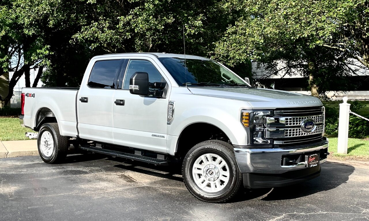 2019 Ford F-250 Super Duty XLT 4X4 - Photo 8 - Springfield, MO 65802