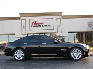 2009 BMW 750i   - Photo 8 - Springfield, MO 65802