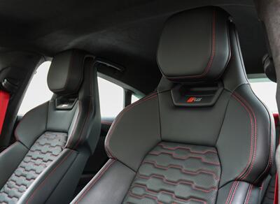 2022 Audi RS e-tron GT quattro   - Photo 41 - Springfield, MO 65802