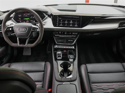 2022 Audi RS e-tron GT quattro   - Photo 37 - Springfield, MO 65802