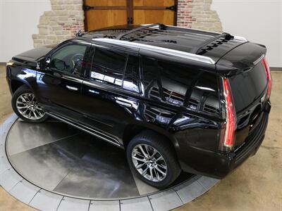 2019 Cadillac Escalade Platinum   - Photo 11 - Springfield, MO 65802