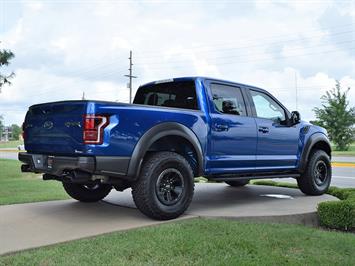 2017 Ford F-150 Raptor   - Photo 9 - Springfield, MO 65802