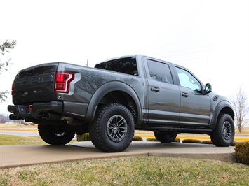 2019 Ford F-150 Raptor   - Photo 9 - Springfield, MO 65802