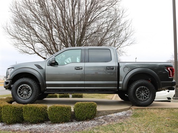 2019 Ford F-150 Raptor   - Photo 6 - Springfield, MO 65802