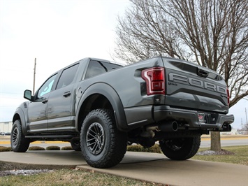 2019 Ford F-150 Raptor   - Photo 7 - Springfield, MO 65802