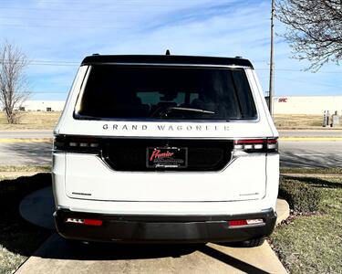 2022 Jeep Grand Wagoneer Series II   - Photo 8 - Springfield, MO 65802