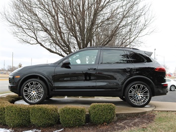 2018 Porsche Cayenne S   - Photo 36 - Springfield, MO 65802