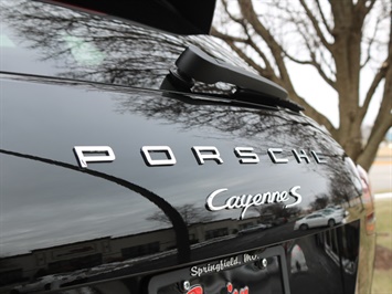 2018 Porsche Cayenne S   - Photo 38 - Springfield, MO 65802