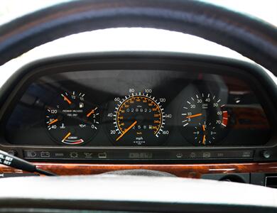 1991 Mercedes-Benz 560 SEC   - Photo 22 - Springfield, MO 65802