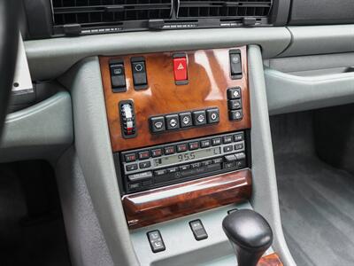 1991 Mercedes-Benz 560 SEC   - Photo 25 - Springfield, MO 65802