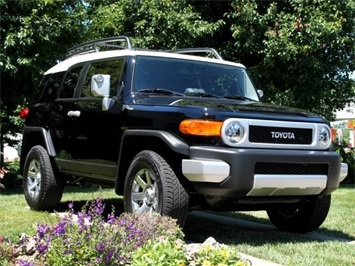 2014 Toyota FJ Cruiser   - Photo 11 - Springfield, MO 65802