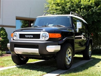 2014 Toyota FJ Cruiser   - Photo 12 - Springfield, MO 65802