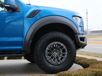 2019 Ford F-150 Raptor   - Photo 29 - Springfield, MO 65802