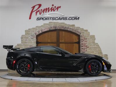 2019 Chevrolet Corvette ZR1   - Photo 3 - Springfield, MO 65802