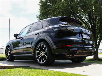 2020 Porsche Cayenne Turbo   - Photo 32 - Springfield, MO 65802