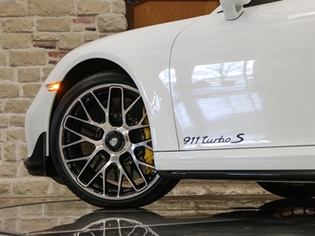 2016 Porsche 911 Turbo S   - Photo 45 - Springfield, MO 65802