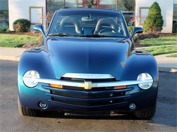 2005 Chevrolet SSR LS   - Photo 4 - Springfield, MO 65802